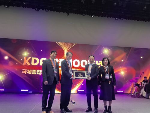 Đoàn công tác của Hội Răng Hàm Mặt Việt Nam tham dự   Lễ kỷ niệm 100 năm thành lập Hội Nha khoa Hàn Quốc