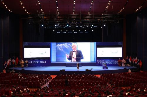 Phiên khoa học sáng ngày 23/5/2024 tại Hội trường MMH